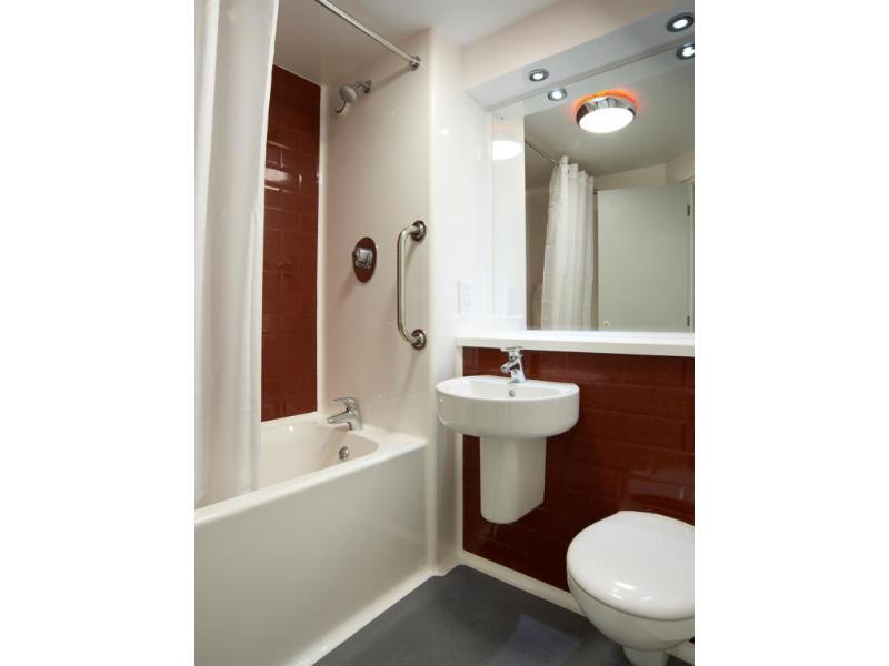 Travelodge וויידברידג' מראה חיצוני תמונה